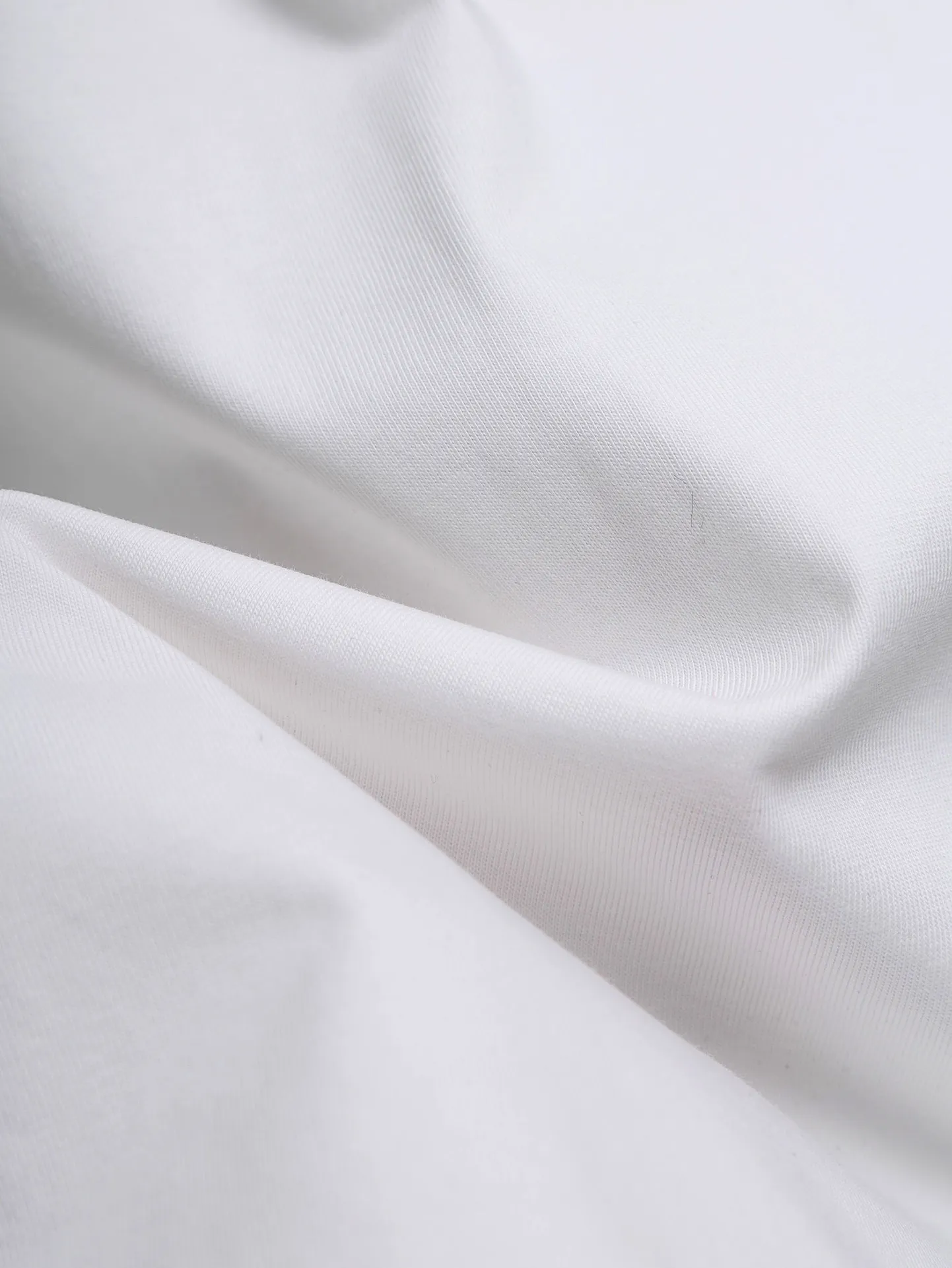 Ami* 2꯭0꯭2꯭6 new spring and summer model ❤️ Original ⌚️ high version Ami fabric is made of 280g high-density pure cotton, does not deform and does not shrink. Process introduction: double thread movement, imported high-quality embroidery on the chest 🪡 process Color: White SIZE: S-XXL